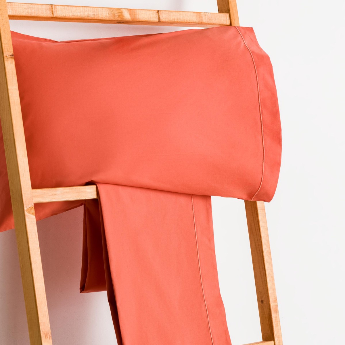 SYNTHESIS APRICOT RED 509